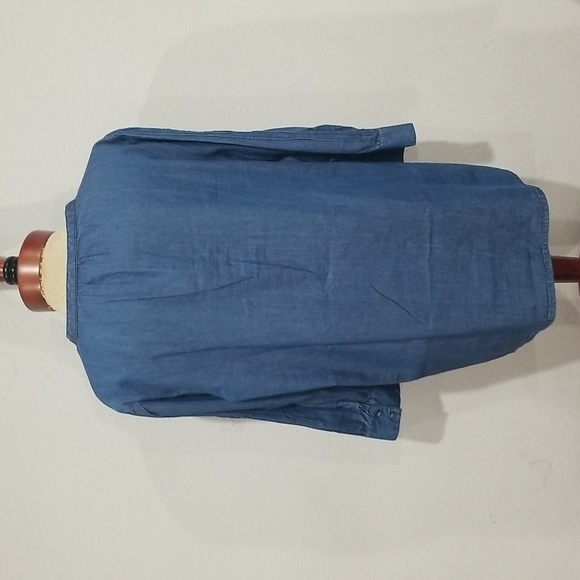 Chico's Women Blouse Chambray Size 2/L Blue - Picture 4 of 11